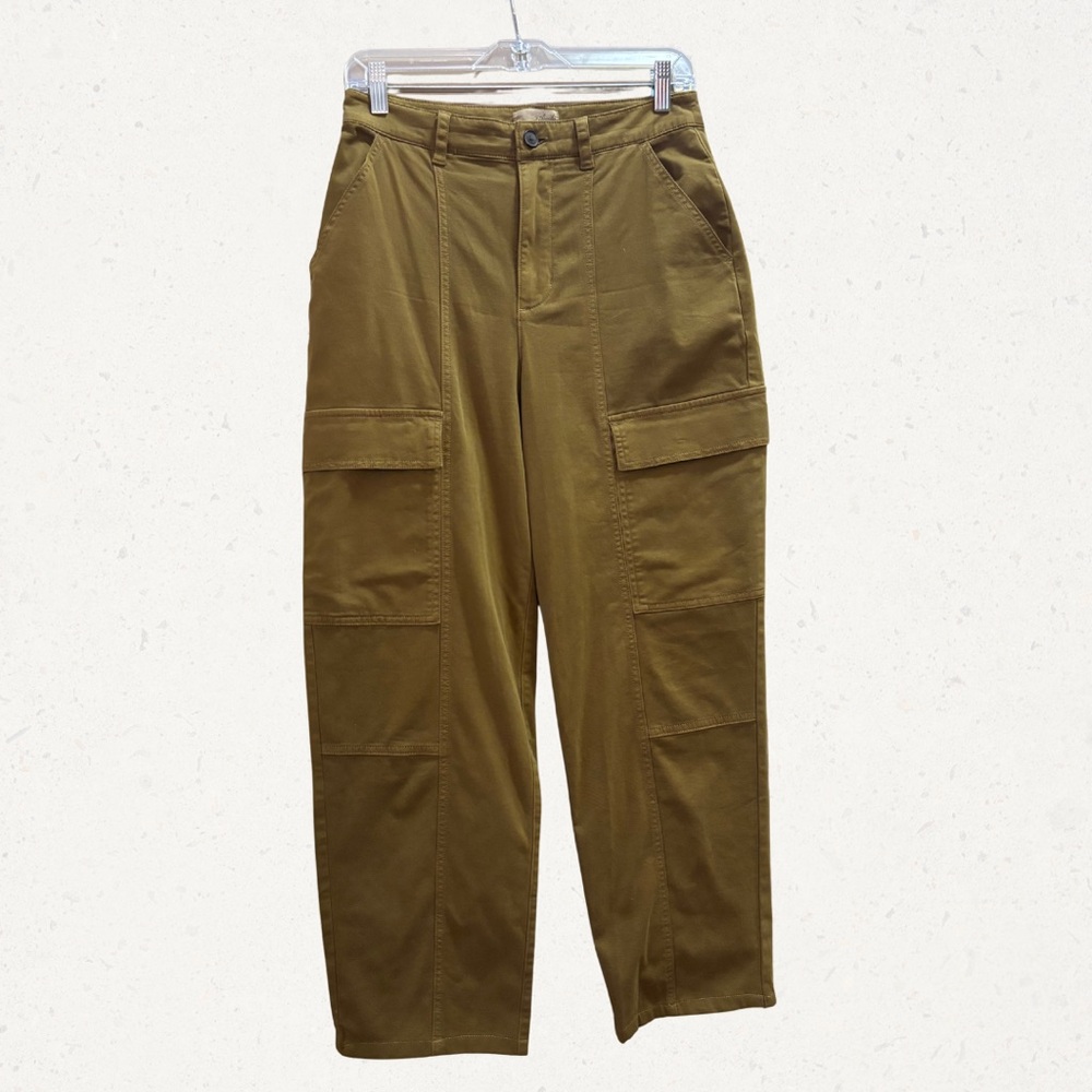 Women’s Olive Cargo Pants